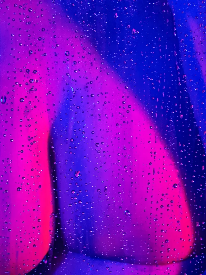 Photo 11 de la série Sous la douche